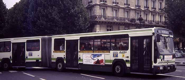 RATP Renault PR180.2 4746